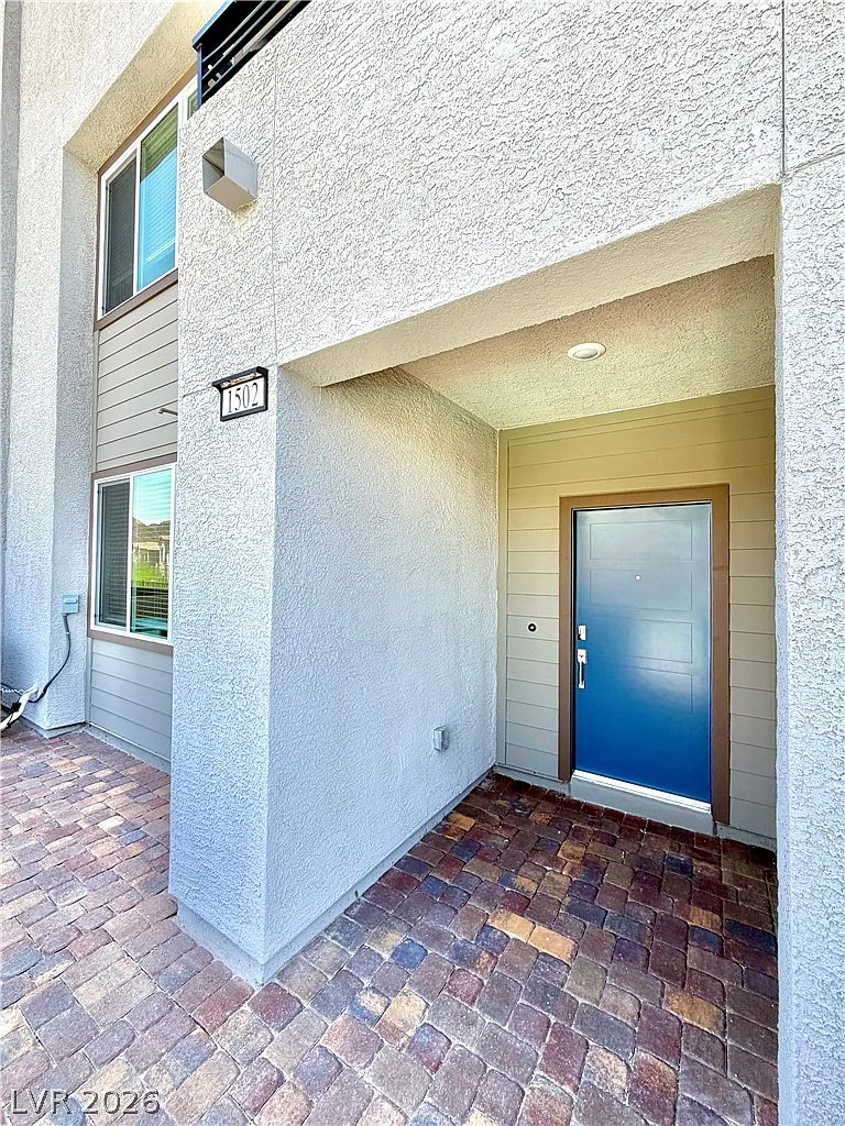 3 bed, 2.5 bath, 1784 sqft, $2,150 — Photo 3