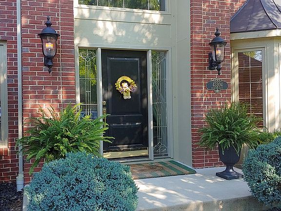 4th image of 43304 Herring Dr