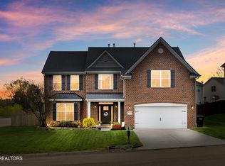 2058 Gusty Wind Ln, Knoxville, TN 37932
