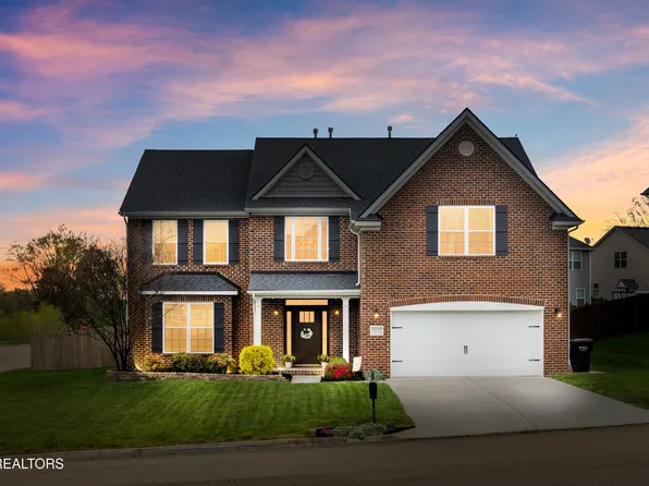 2058 Gusty Wind Ln, Knoxville, TN 37932