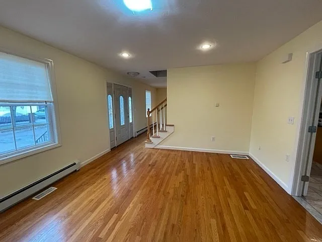 72 Cedar Rd N — Photo 3