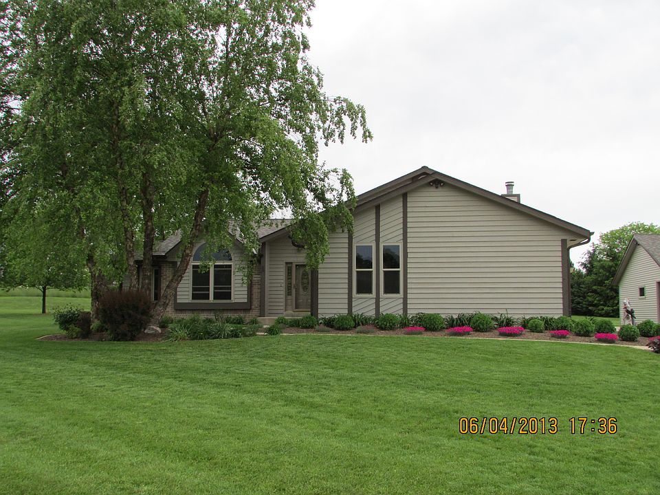 4BR, 2.5BA 2+ acres, 5 car g