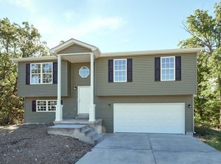 40 Sugar Creek Ct, Troy, MO 63379