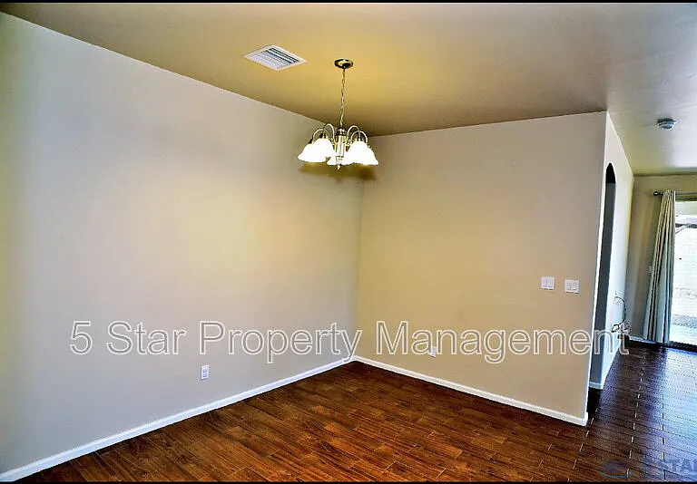 2200 Willie Mier St — Photo 8