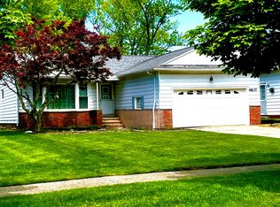 4837 N Sedgewick Rd, Lyndhurst, OH 44124