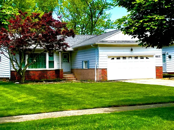 4837 N Sedgewick Rd, Lyndhurst, OH 44124