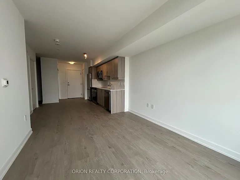 556 Marlee Ave #712 — Photo 6