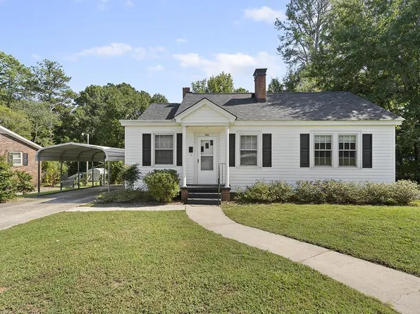 212 Briggs Ave, Greenwood, SC 29649