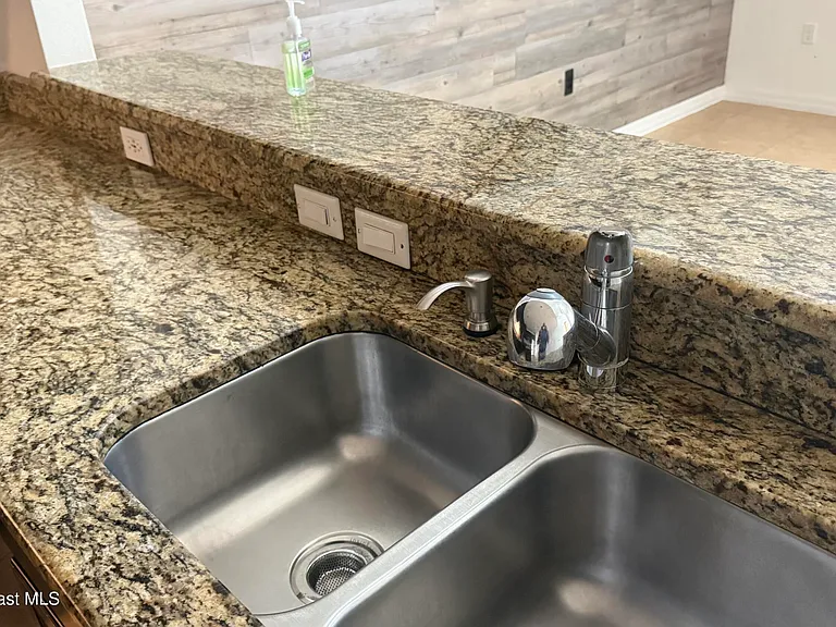 4121 Masira Ct — Photo 8