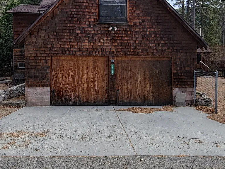25250 Lodge Rd #B — Photo 5