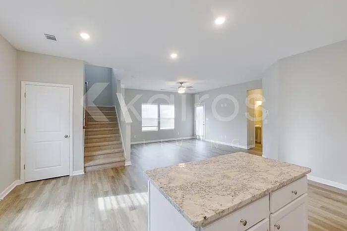 7321 Foggy River Dr — Photo 6