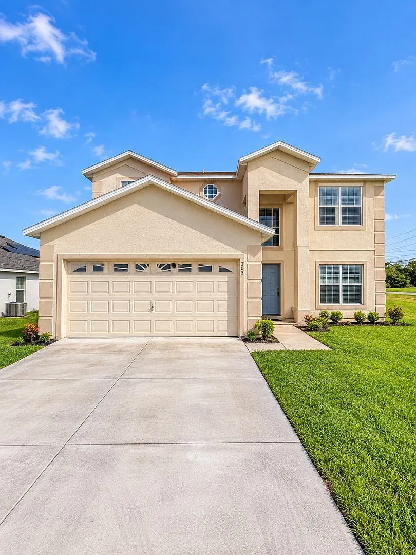 Bright & Spacious 4-Bed, 2.5-Bath Corner Home in Poinciana! — Photo 1