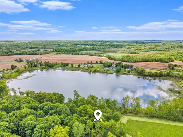 10003 Berry Ln, Marcellus, MI 49067
