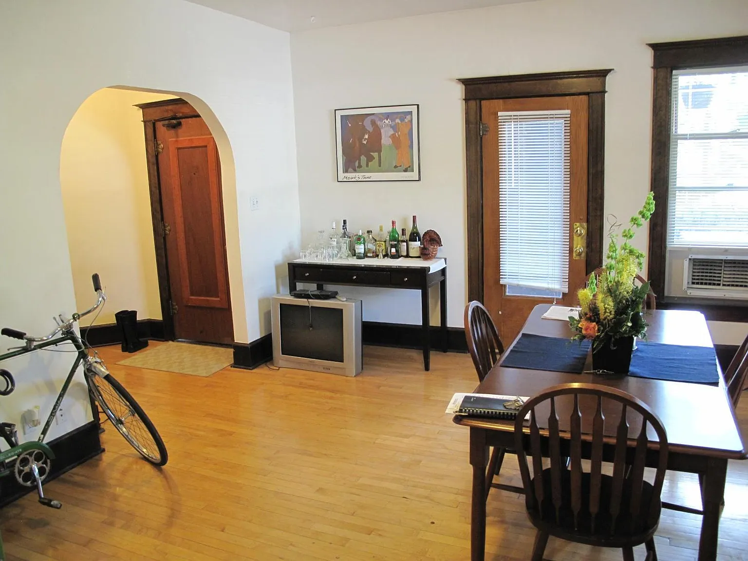 2 bed, 1100 sqft, $1,795 — Photo 3