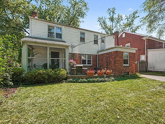 3rd image of 14921 Stahelin Ave