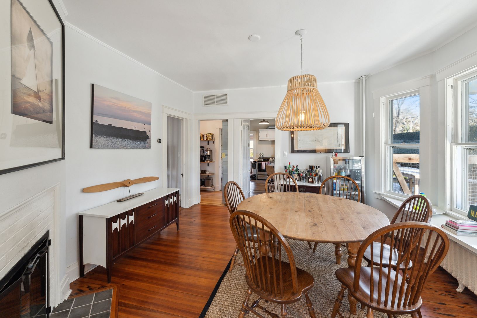 leads into formal dining room