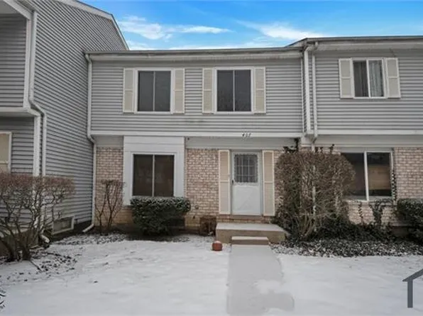 407 Providence Ct, Bolingbrook, IL 60440