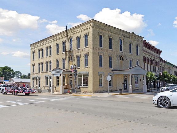 4th image of 1101 1st Center Ave
