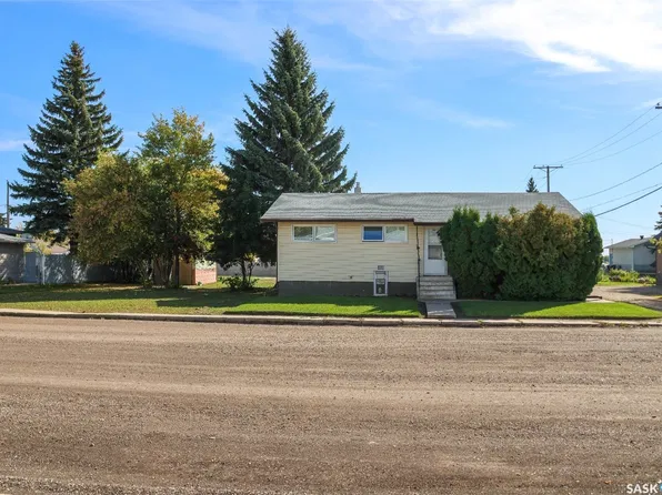 102 4th Avenue E, Blaine Lake, SK S0J 0J0
