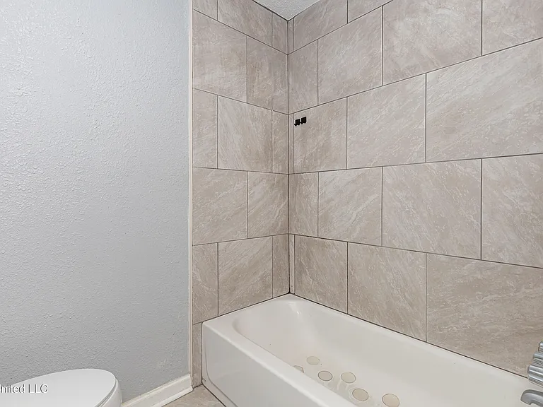 3419 Hospital Rd #11 — Photo 7