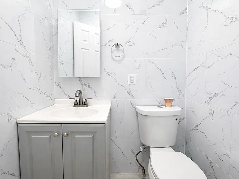 22 Chestnut St #1 — Photo 10