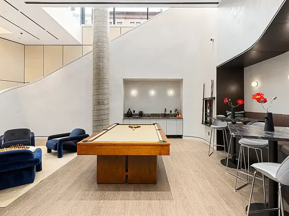 445 Grand Avenue image 23 of 39