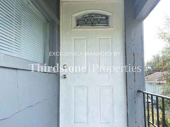 318 E 19th St