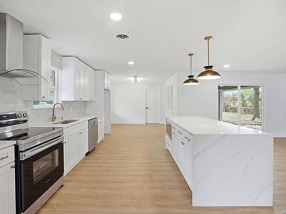 2nd image of 101 Twinleaf