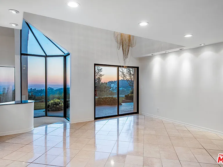 7940 Vulcan Dr — Photo 52