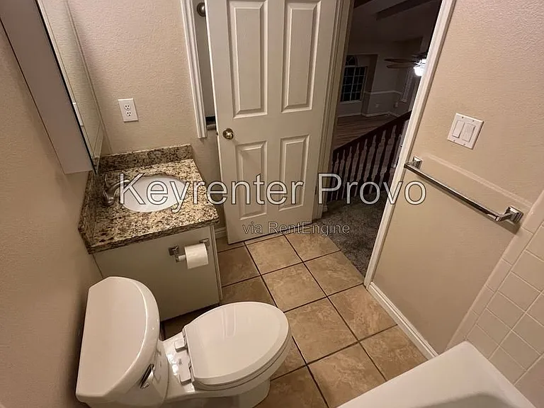 1039 S Freedom Blvd — Photo 16