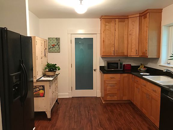 3rd image of 1710 Chadwick Dr