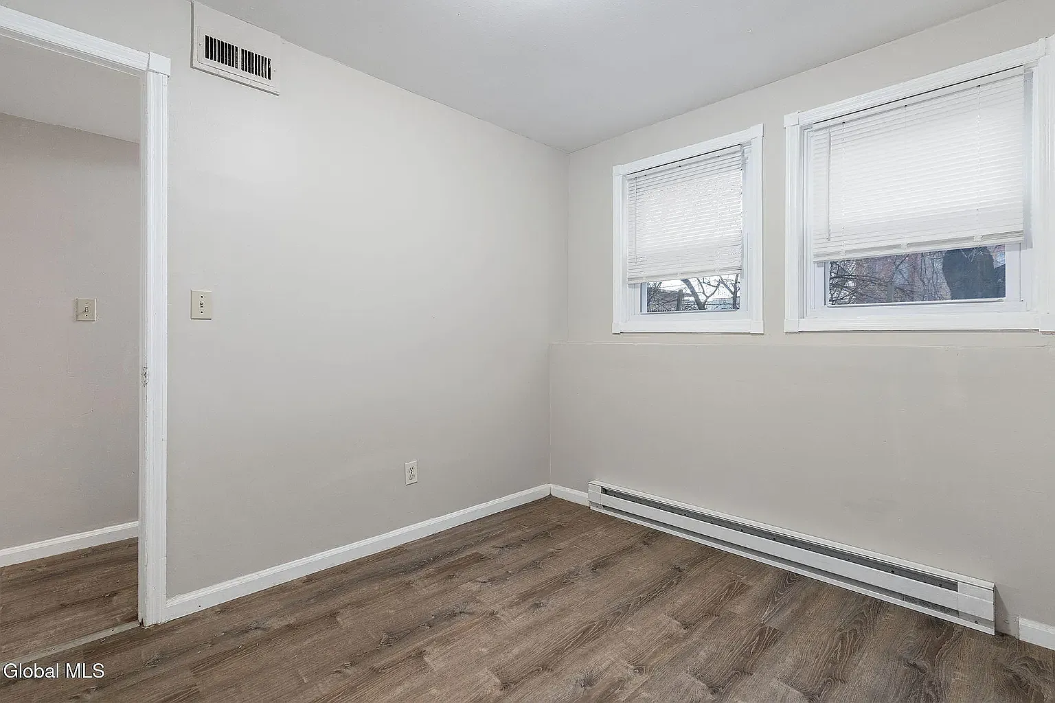 84 Clinton St — Photo 3