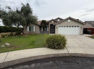 2892 Florence Ave, Sanger, CA 93657