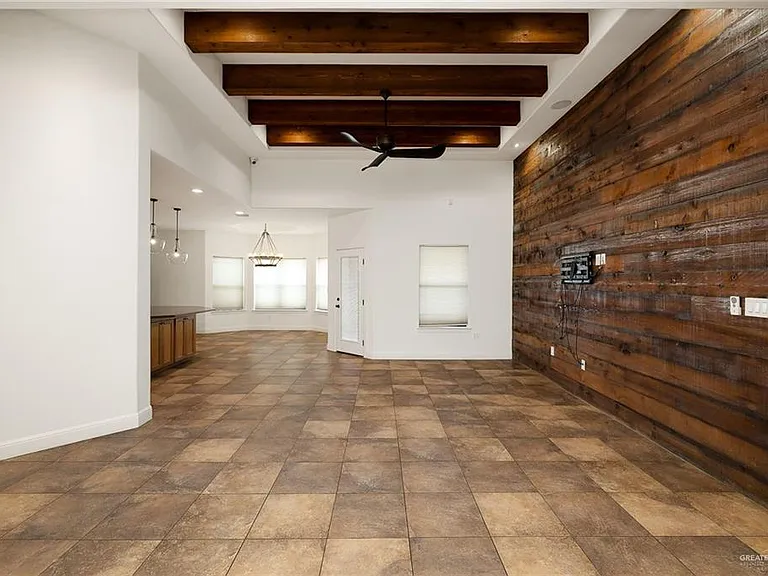 3713 Ida St — Photo 4