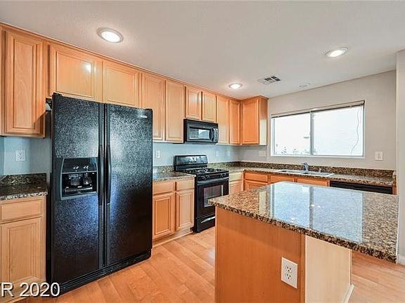 3rd image of 11939 White Lilly St