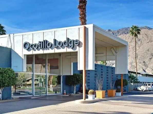 1111 E Palm Canyon Dr #311, Palm Springs, CA 92264
