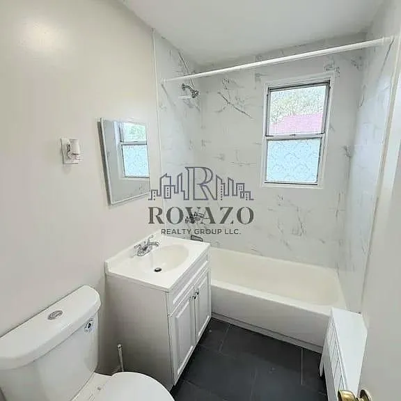 44 Irving St #6 — Photo 2