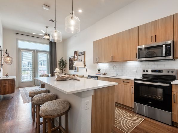 10820 S Interstate Highway 35 #1334