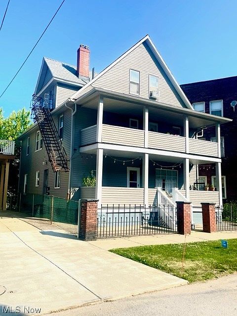 1st image of 2024 Fairview Ave