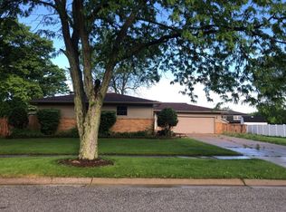 123 Tenbrook Dr, Crown Point, IN 46307