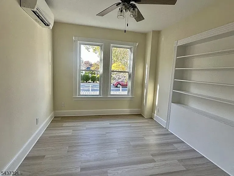 249 Speedwell Ave — Photo 3