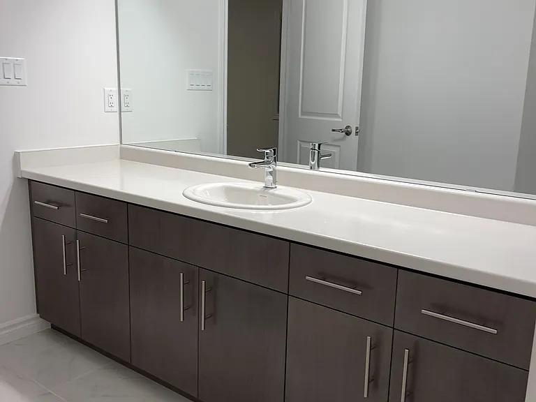 41 Ladd Ave — Photo 16