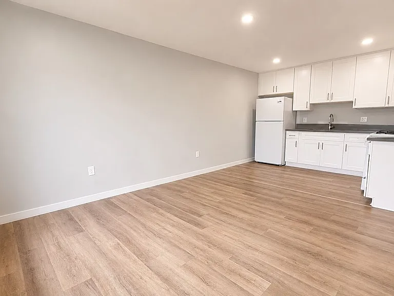 5000 W Coliseum St — Photo 16
