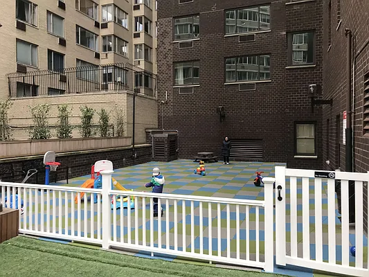 Rented by NY NY Condo, Inc | media 18