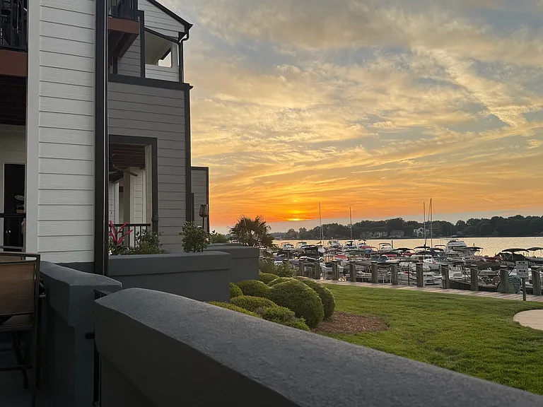 18713 Vineyard Point Ln #18713 — Photo 18