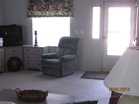 4th image of 46 Prattwood Ln