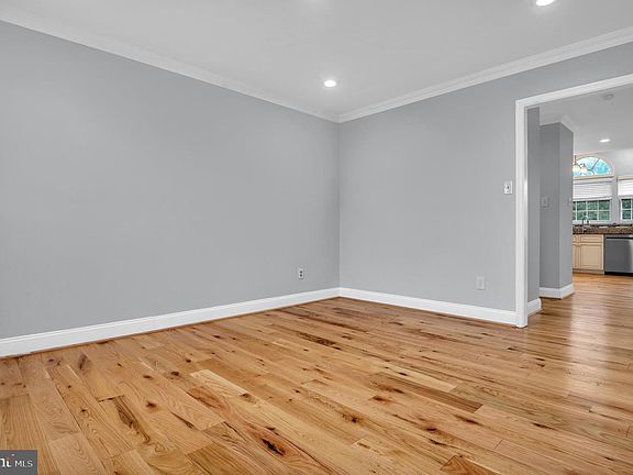 5th image of 2800 Pulpit Hill Ct