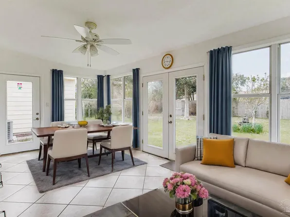 3101 Rothschild Dr, Pensacola, FL 32503