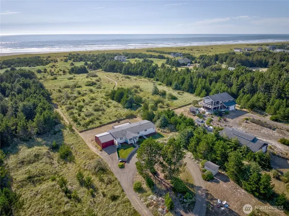 13925 N Street, Long Beach, WA 98631