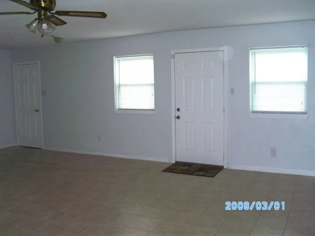 4 bed, 1586 sqft, $1,800 — Photo 4